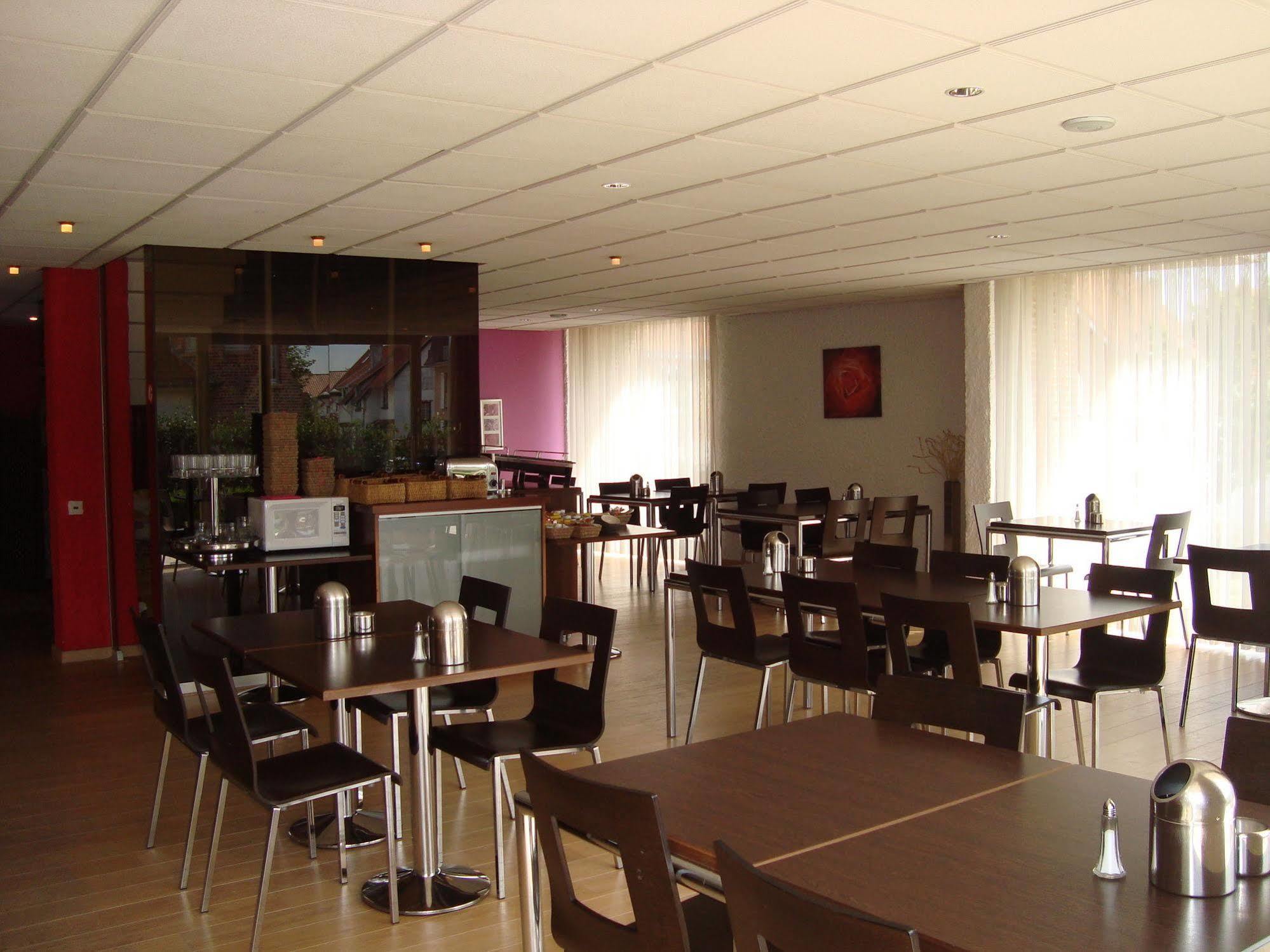 Hotel Maxim De Panne Exterior photo