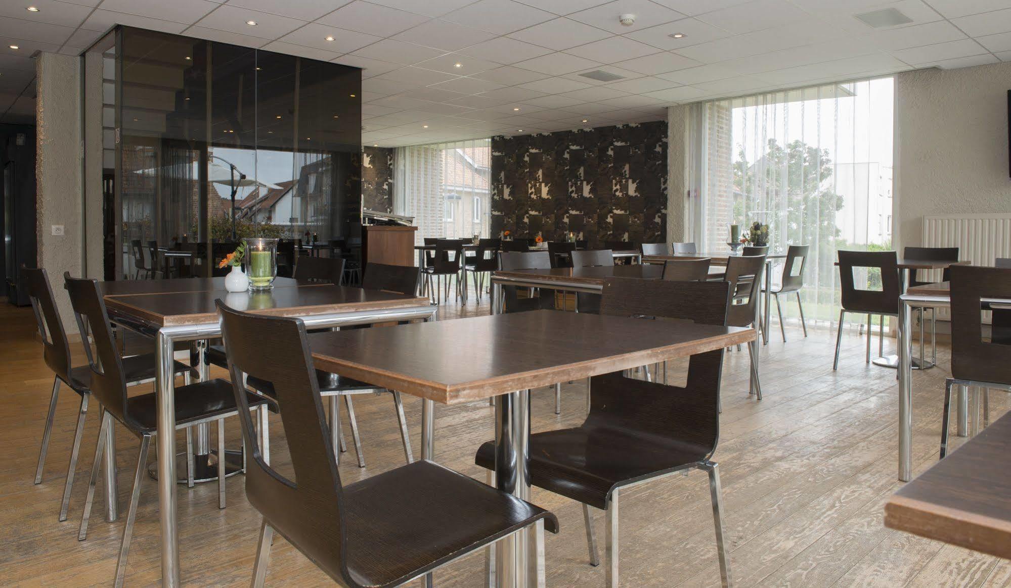 Hotel Maxim De Panne Exterior photo